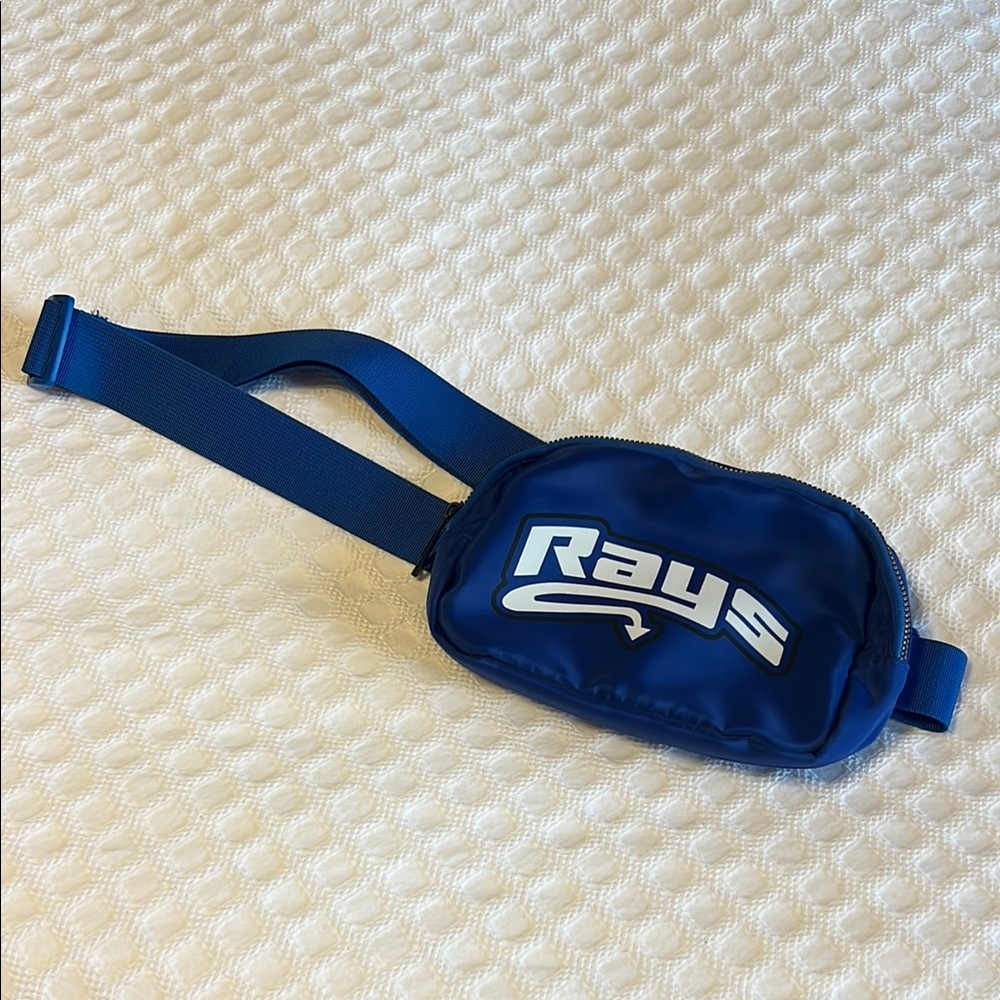 Stingrays crossbody